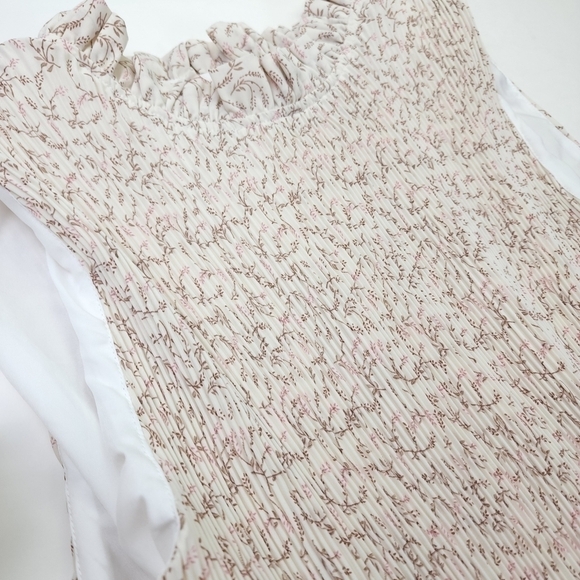 Wishlist Aparrel Cream Light Pleated Dress Sz L - Picture 9 of 15